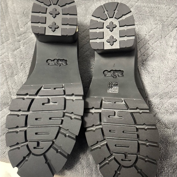 Coach Black Women's Loafers - Picture 4 of 4